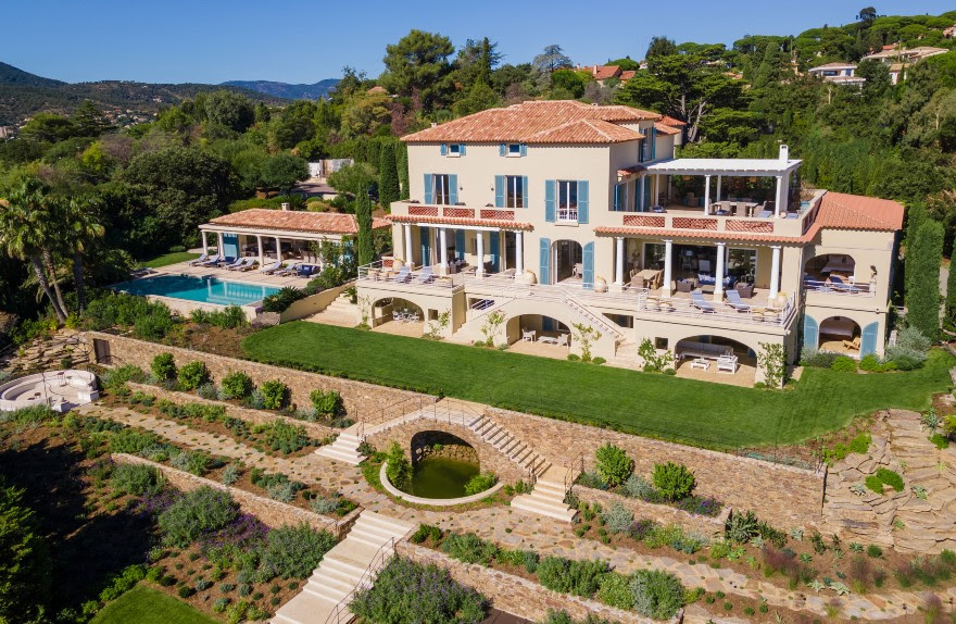 Luxury Villa in St Tropez - St Tropez Views